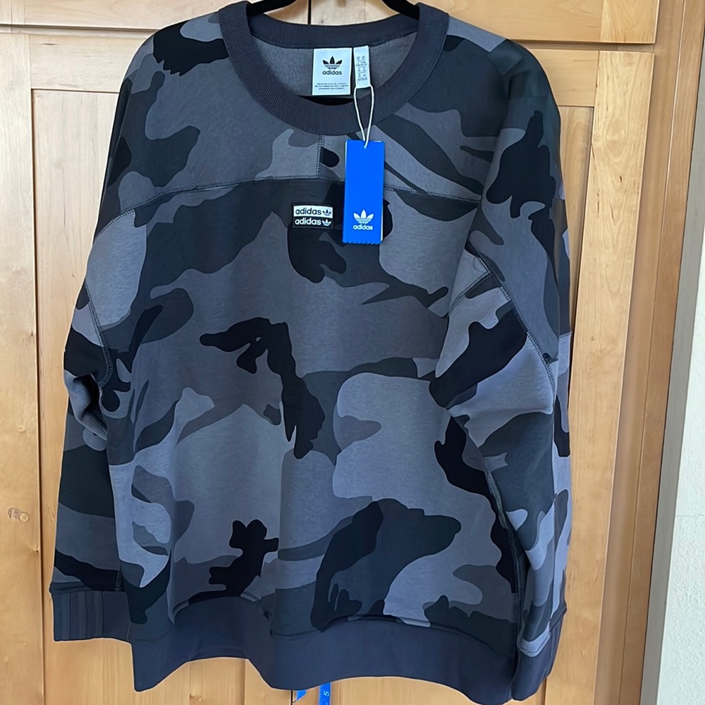 Adidas Sweatshirt